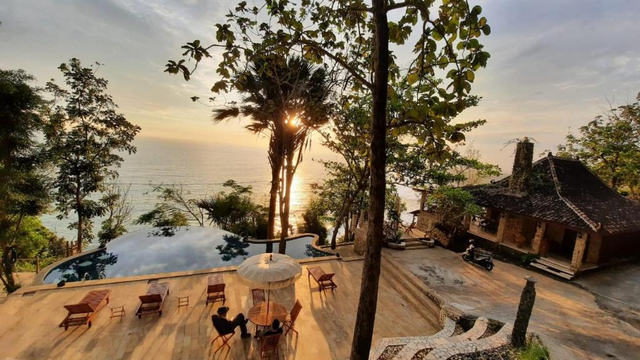 Resort Hidden Gem